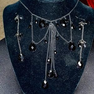 Icing Black Chain Stones Earrings Necklace Set